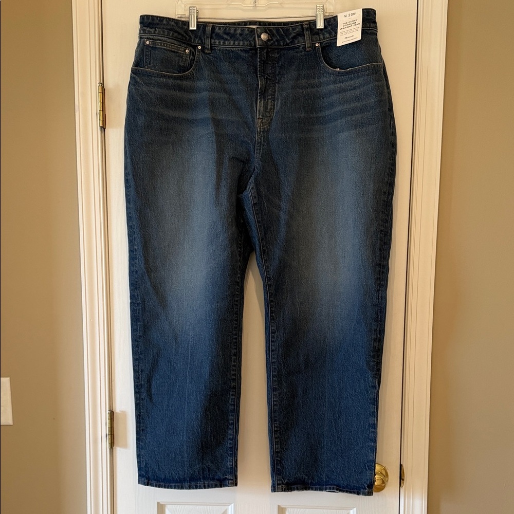 Madewell Women's Straight Jeans in Dark Blue Wash